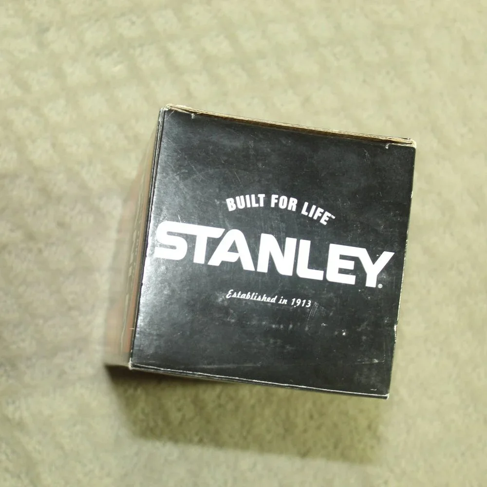 NIB Stanley Green 24 oz Thermos with Handle - Picture 10 of 11
